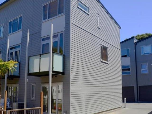 House for rent in Mechanics Bay, Auckland