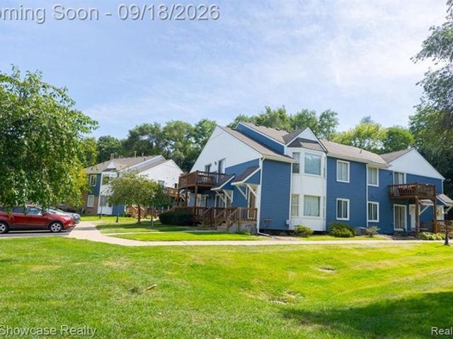 Condo for sale in Novi, Oakland County