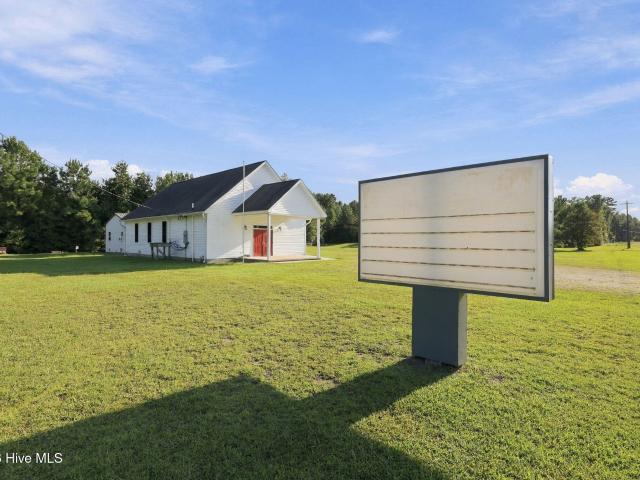 Commercial for sale in Great Neck, Havelock
