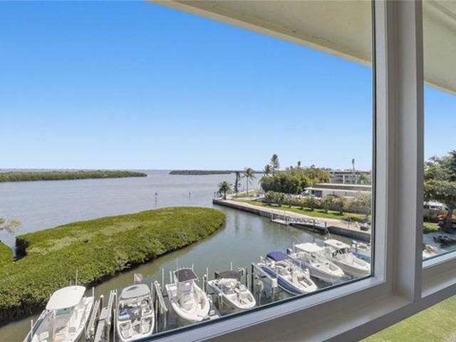 Condo for sale in Longboat Key, Florida