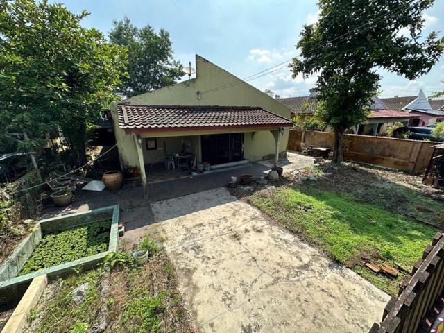 Bungalow for sale in Selayang, Selangor