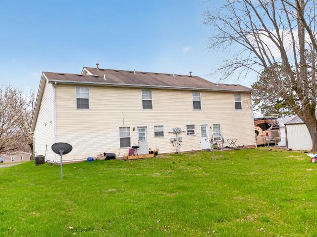 House for sale in Columbia, Boone County