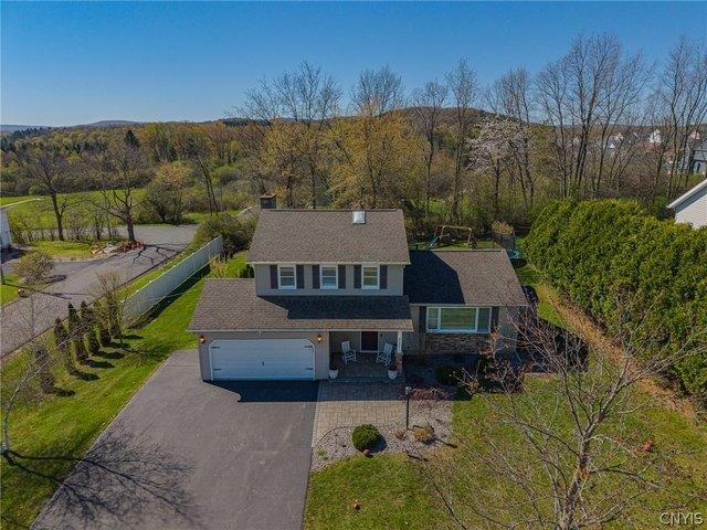 House for sale in Jamesville, New York