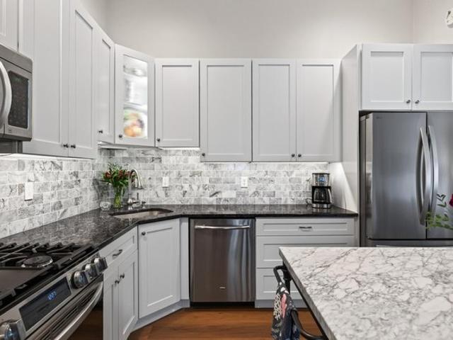 Townhouse for sale in Hennepin, Minnesota