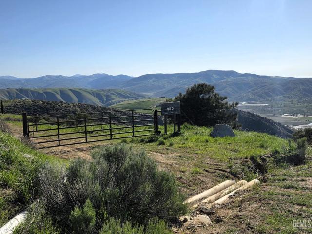 Land for sale in Lebec, Kern County