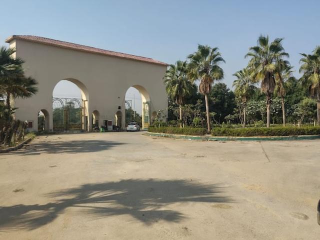 Land for sale in Satara, National Capital Territory Of Delhi