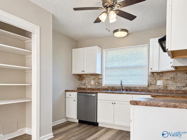 House for sale in Lakewood, Huntsville