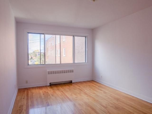 Apartment for rent in St. Leonard's, Quebec