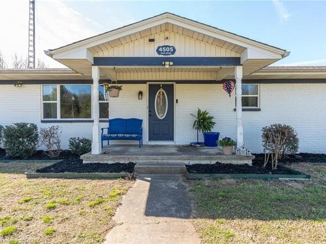 House for sale in Ark