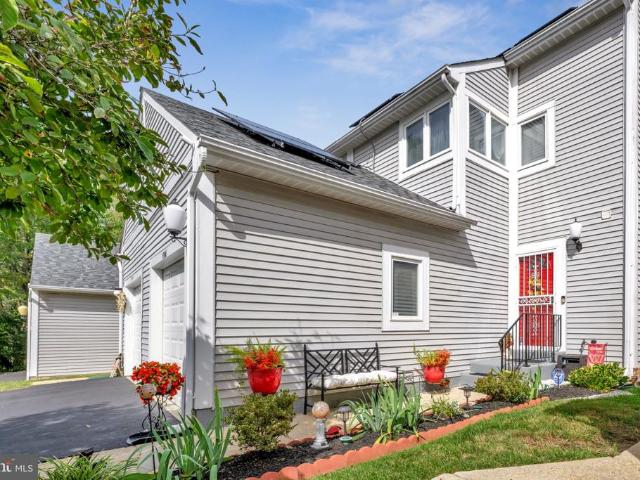 Townhouse for sale in Oxon Hill, Prince George's County