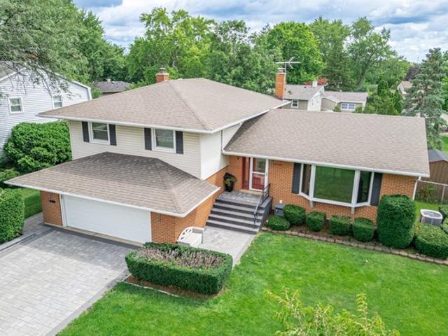 House for sale in Rolling Meadows, Illinois