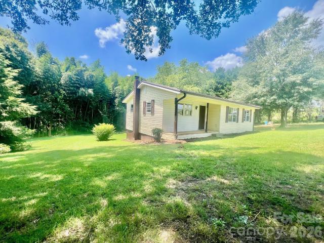 House for sale in Hiddenite, North Carolina