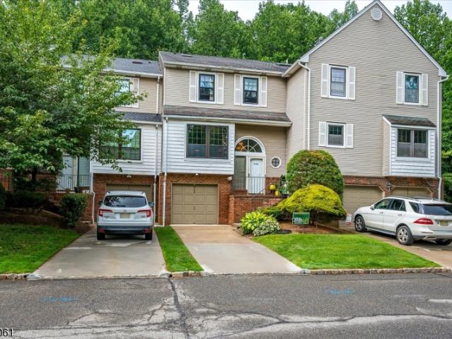 Condo for sale in Edison, New Jersey