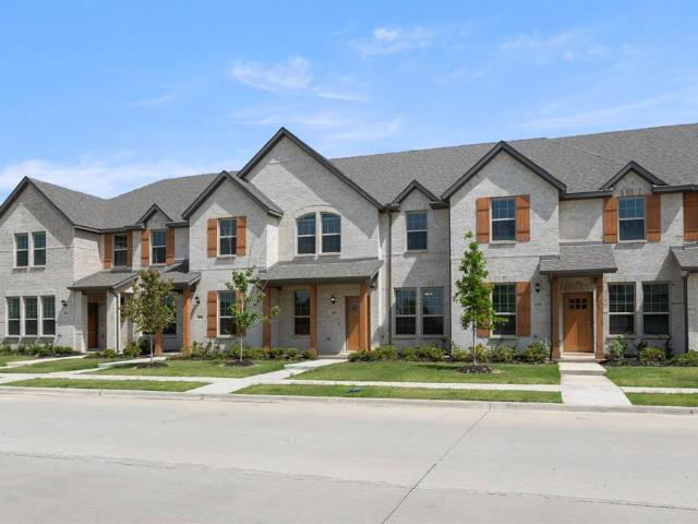 Townhouse for sale in Denton, Texas