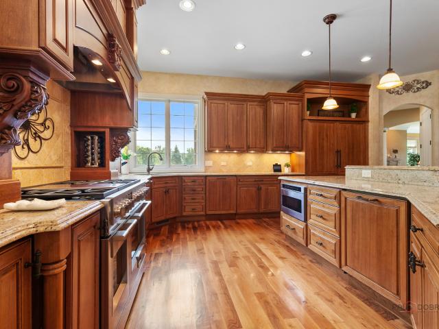 House for sale in Mchenry, Illinois