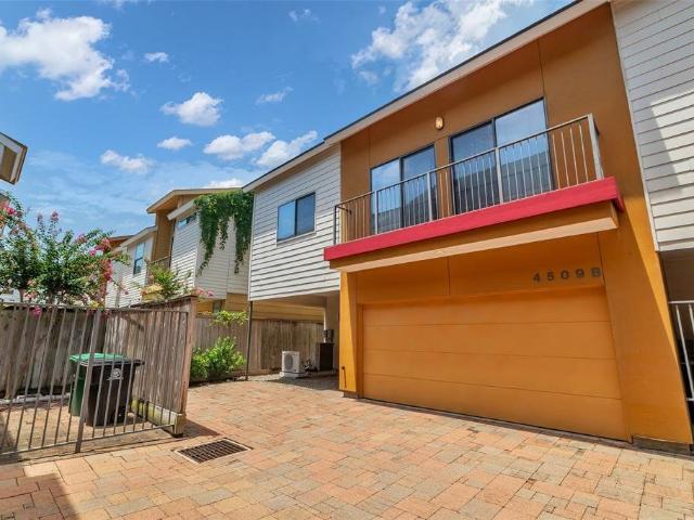 Townhouse for rent in Houston