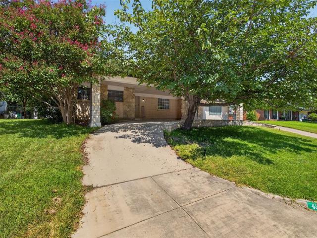 House for sale in Haltom City, Texas