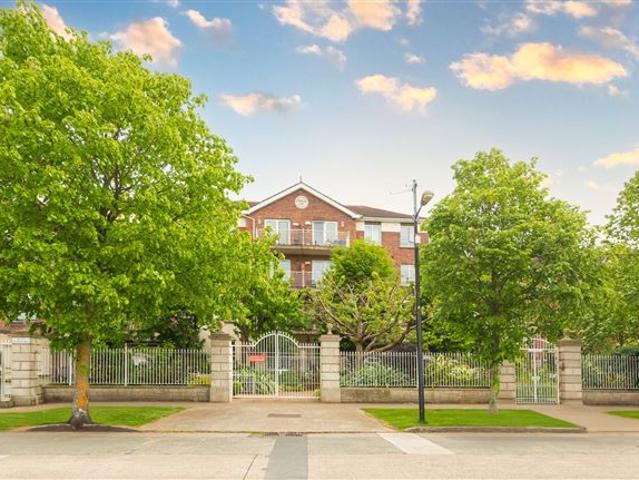Apartment for sale in Bluebell, North Tipperary