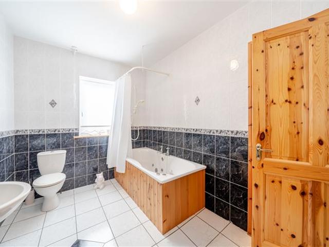 Detached House for sale in Mayo, Connacht