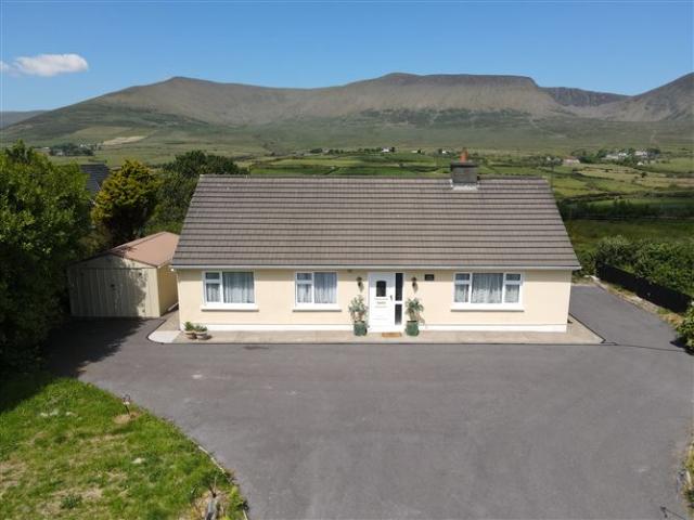 Detached House for sale in Ballinskelligs, South Tipperary