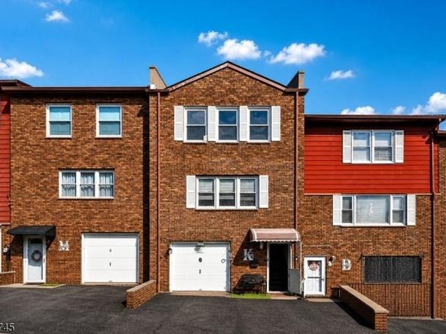 Condo for sale in Passaic, New Jersey