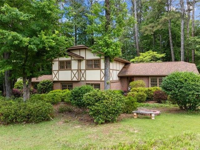 House for sale in Lilburn, Georgia
