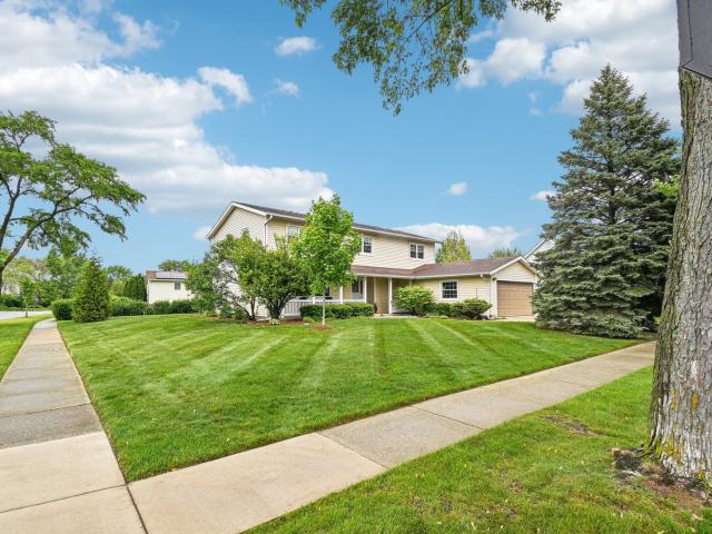 House for sale in Elk Grove Village