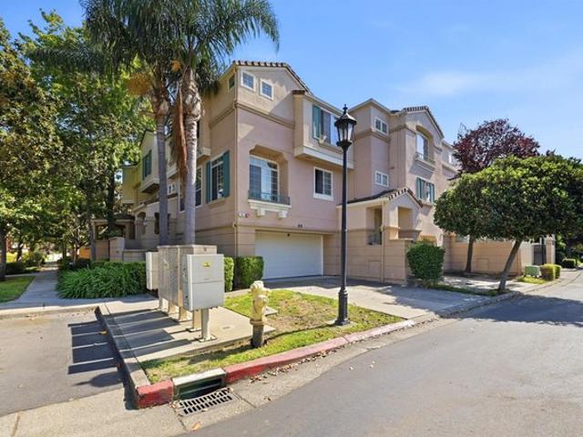 Condo for sale in Milpitas, California