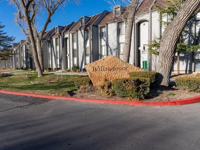 Condo for sale in Murray, Utah