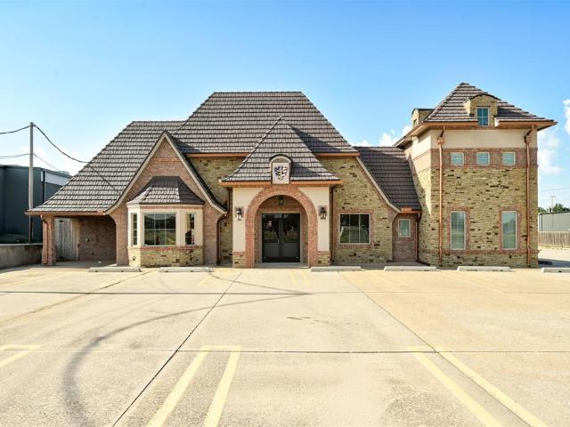 Commercial for sale in Yukon, Canadian County