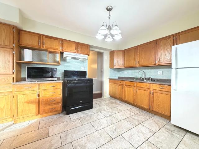 House for sale in Glenwood, Illinois
