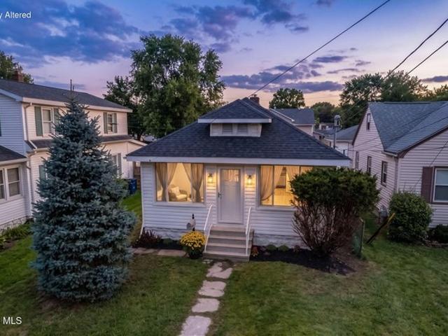 House for sale in Schenectady, New York