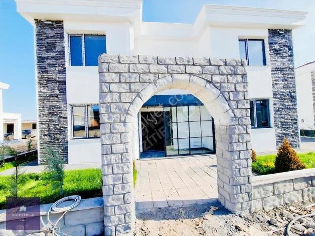 Eser, Yenişehir içerisinde kiralık Villa