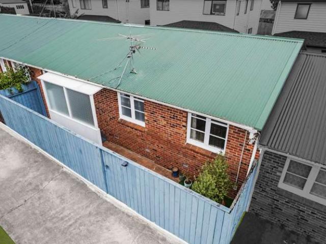 Apartment for sale in Mount Wellington