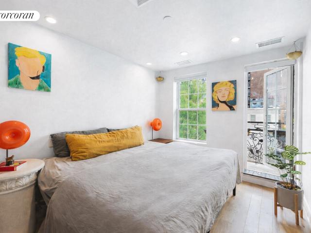 Duplex for sale in Arverne, New York