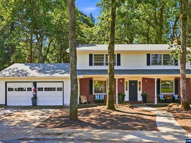 House for sale in South Salem, Salem
