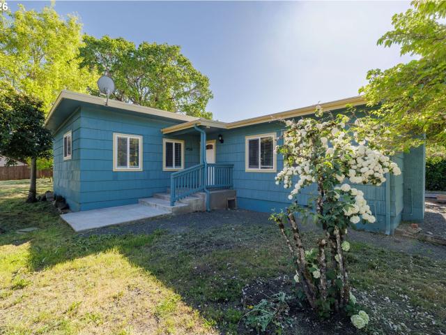 House for sale in Santa Clara, Eugene