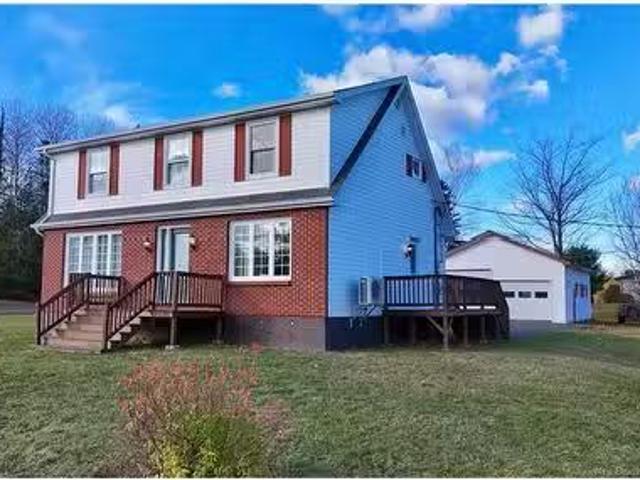 House for sale in Bathurst, New Brunswick