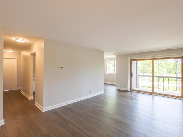 Condo for sale in Glen Ellyn, Illinois