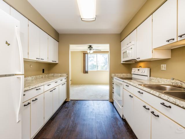 Condo for sale in Glen Ellyn