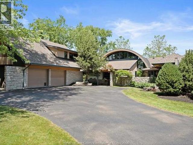 House for sale in Lakeshore, Ontario