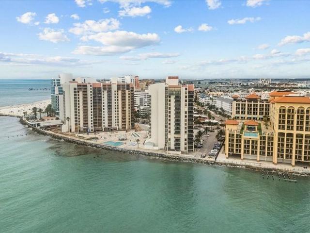 Condo for sale in Clearwater Beach, Clearwater
