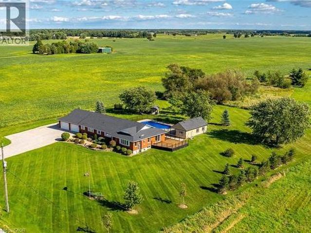 House for sale in Ontario