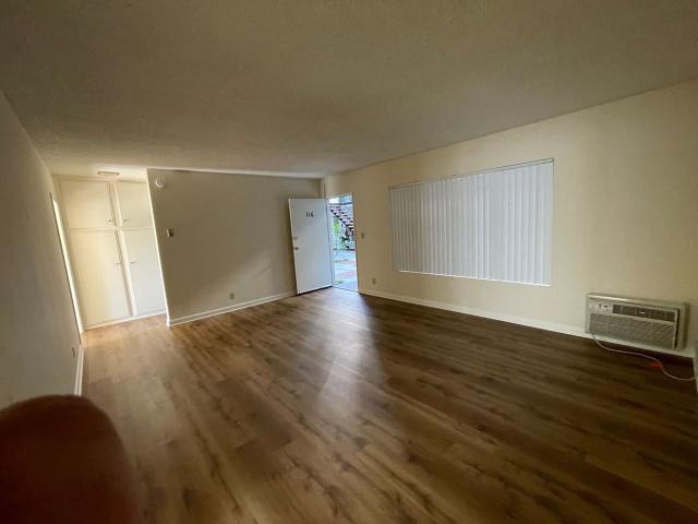 Apartment for rent in Glendale, California