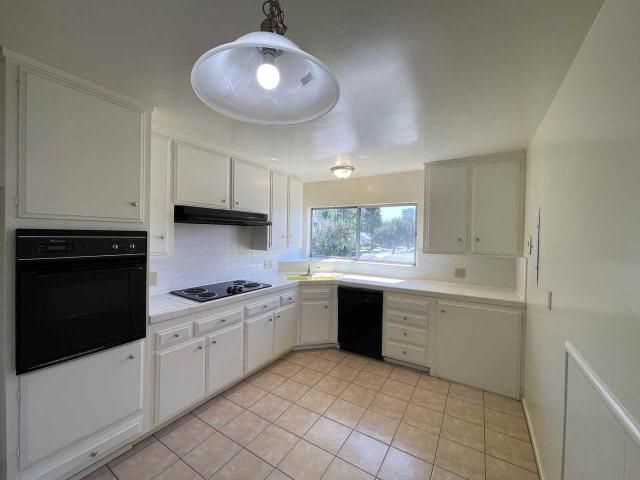 Apartment for rent in Glendale, California