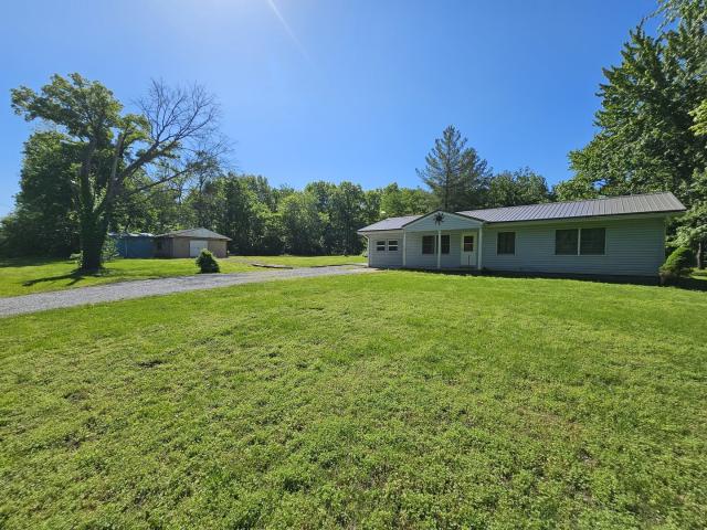 House for sale in Bonnie, Illinois
