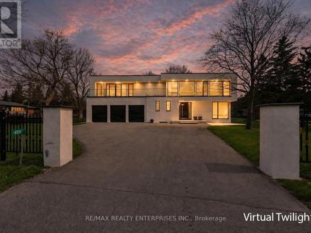 House for sale in Burlington, Ontario
