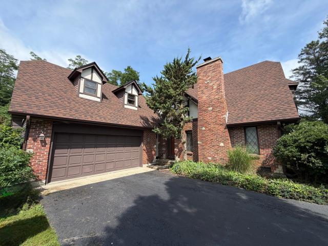 House for sale in Mchenry, Illinois