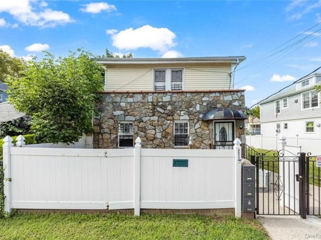 House for sale in Bronx County, New York