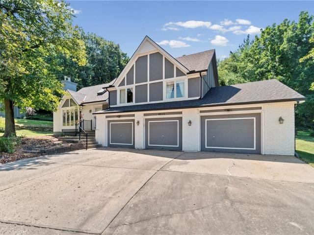House for sale in Riverside, Missouri